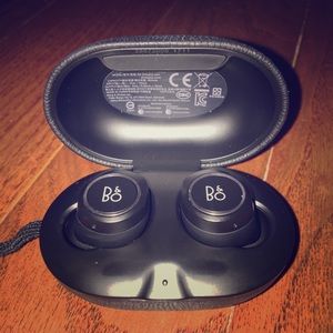 BEOPLAY B&O PLAY E8 TRULY WIRELESS EARPHONES